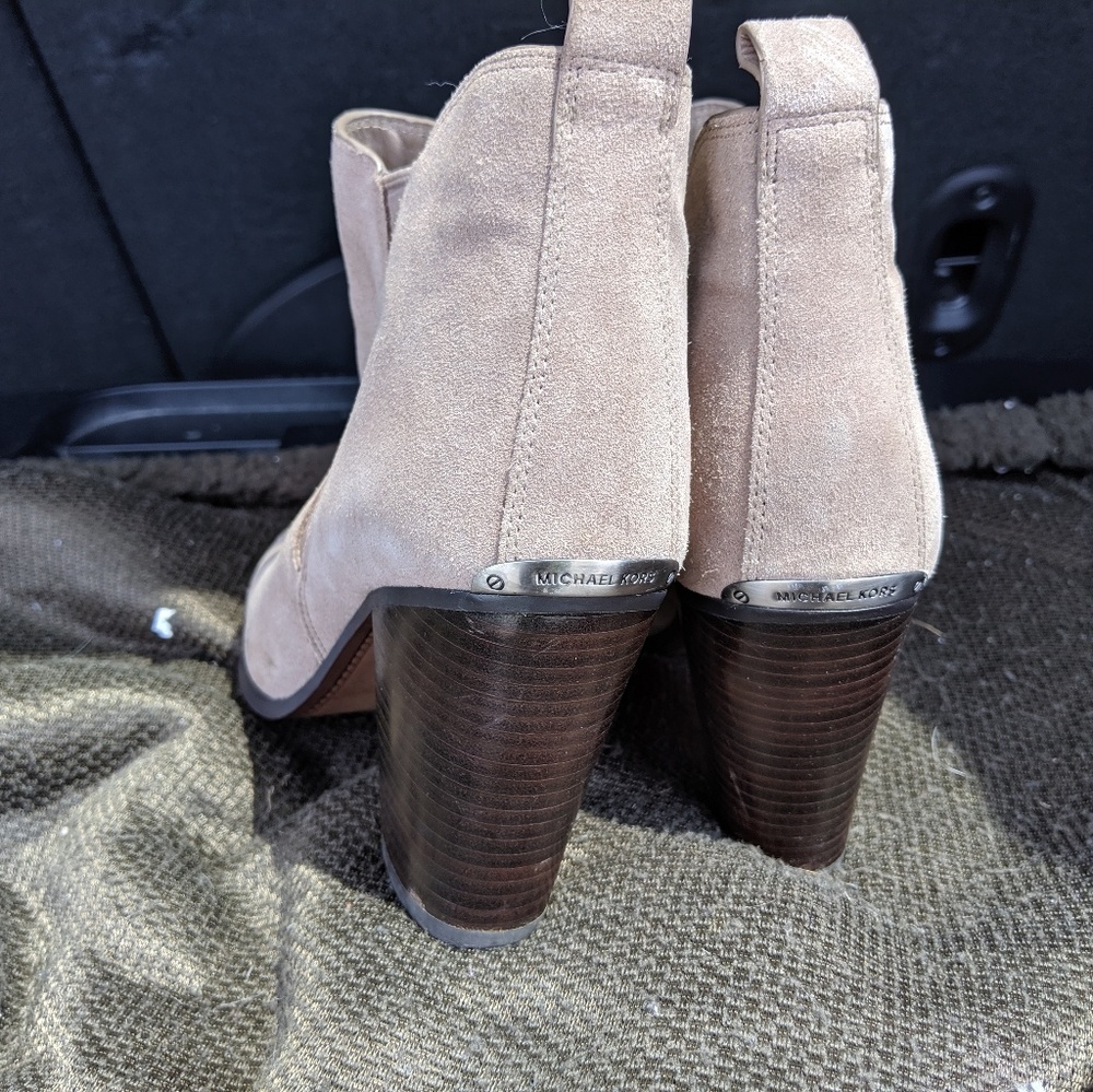 Micheal Kors Boot Heels